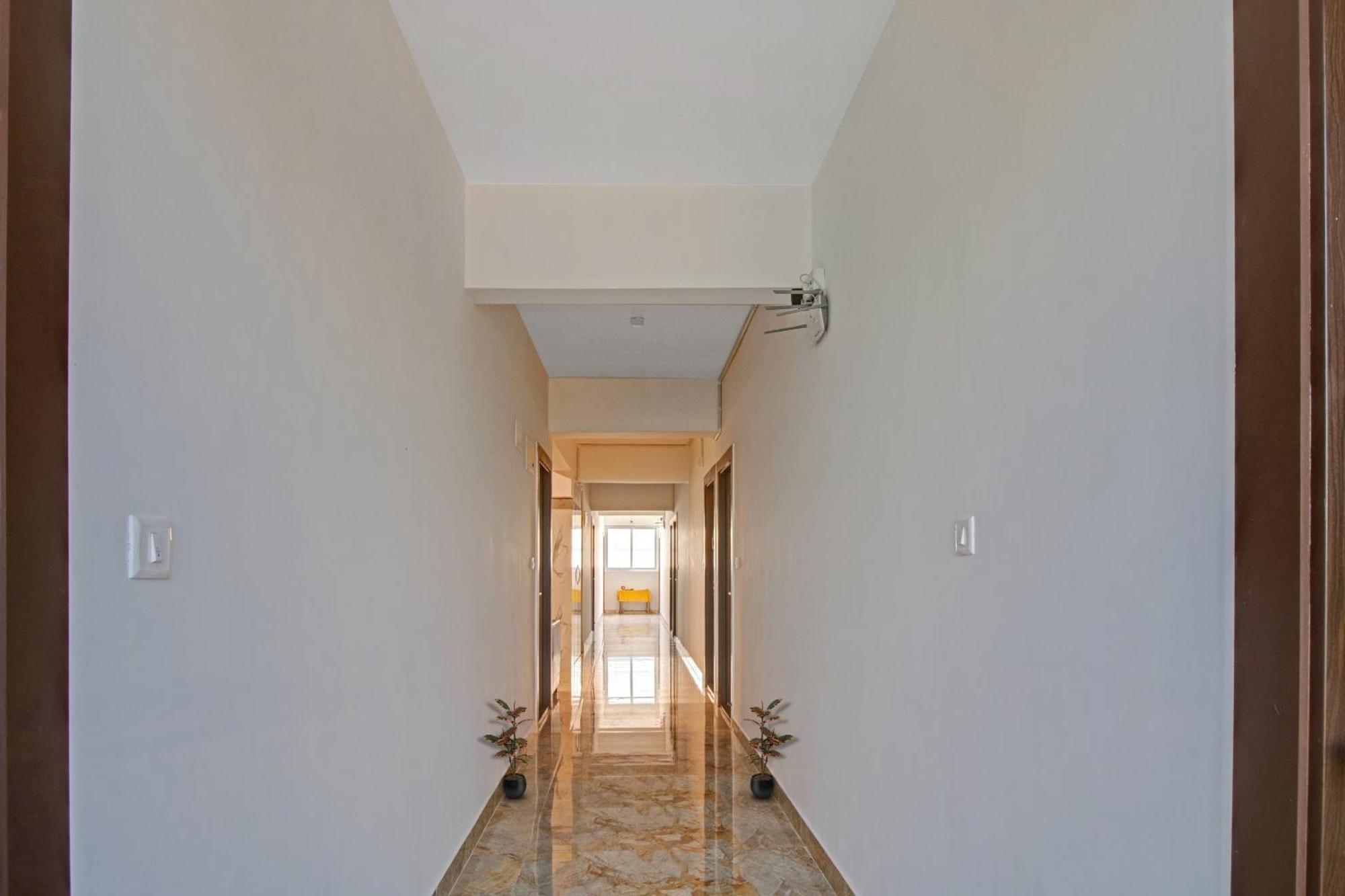 Super Collection O Petals Otium Business Hotel Bangalore Esterno foto