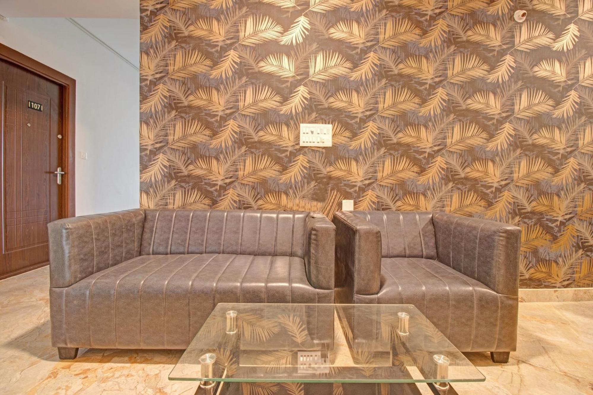 Super Collection O Petals Otium Business Hotel Bangalore Esterno foto