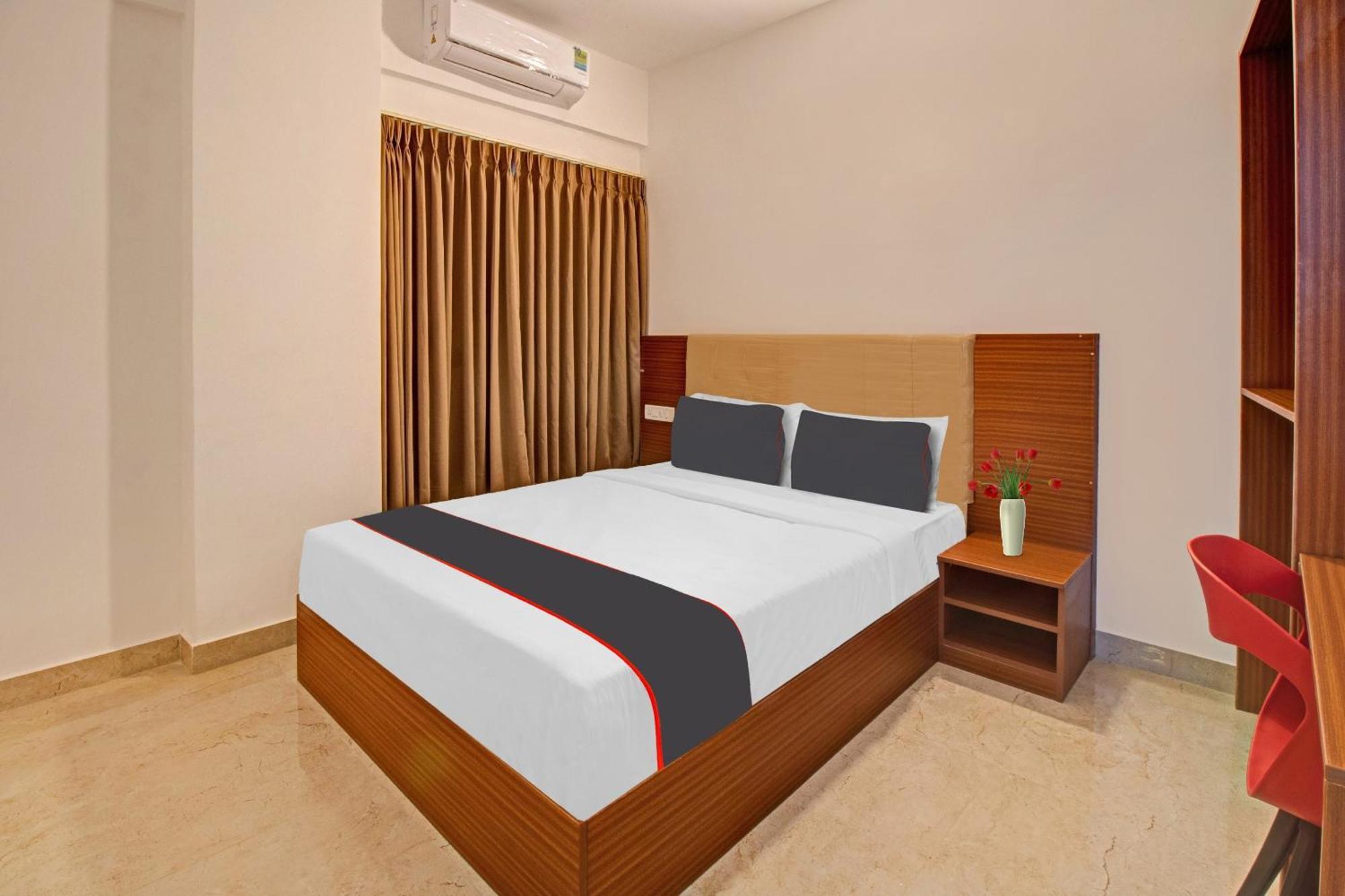 Super Collection O Petals Otium Business Hotel Bangalore Esterno foto